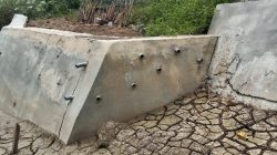 Baru Selesai Beberapa Bulan, Pengerjaan Pembangunan Perkuatan Tebing Senilai 1,8 M Sudah Retak